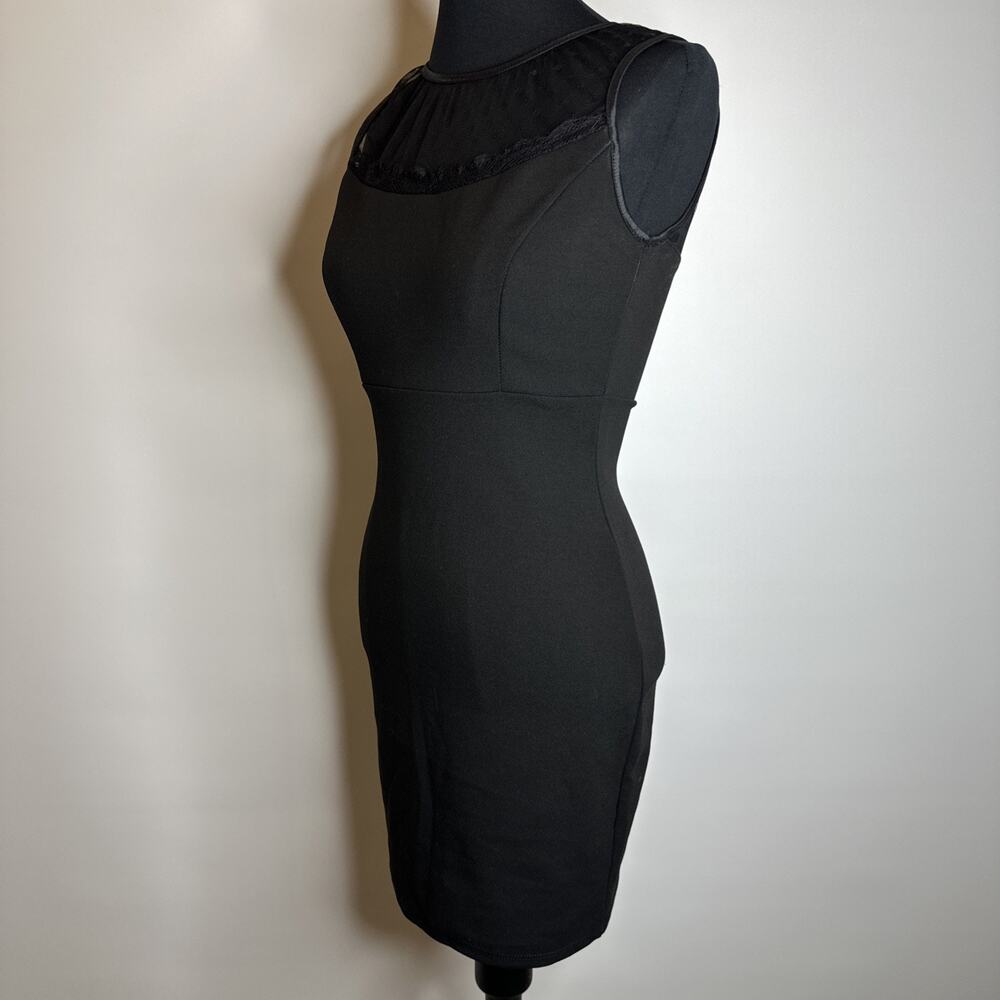 Jump Apparel Little Black Dress LBD Lace High Neck Sz 1/2 Juniors Cocktail Y2K - Picture 4 of 11